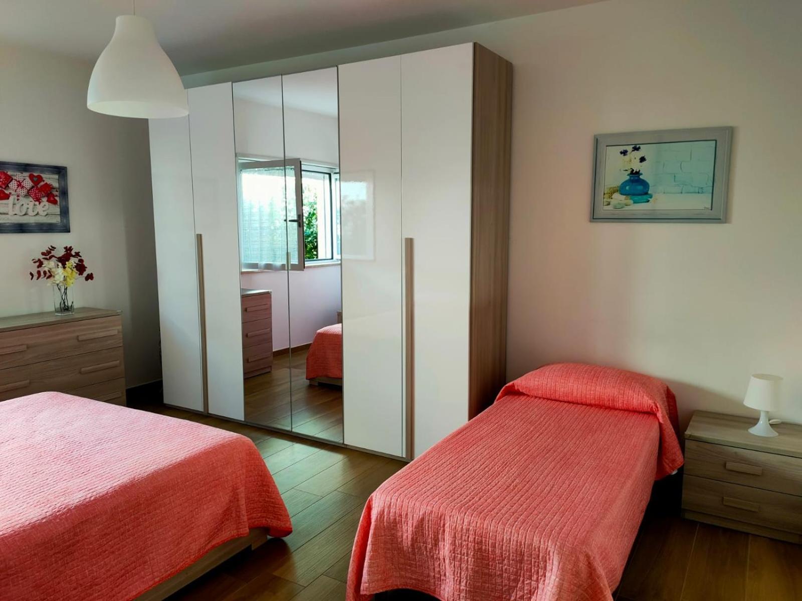 Villino Maria Pia, Appartamento In Villino In Centro Storico L'Aquila Ngoại thất bức ảnh